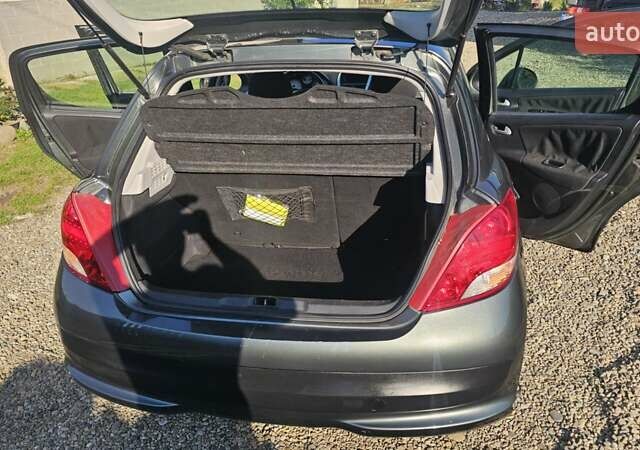 Пежо 207, объемом двигателя 1.36 л и пробегом 192 тыс. км за 4999 $, фото 21 на Automoto.ua