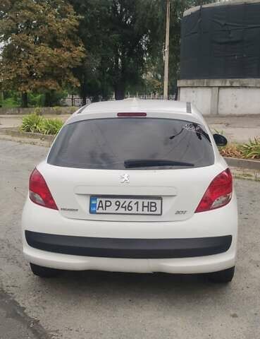 Пежо 207, объемом двигателя 1.4 л и пробегом 170 тыс. км за 4700 $, фото 13 на Automoto.ua