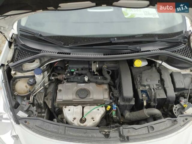 Пежо 207, объемом двигателя 1.36 л и пробегом 197 тыс. км за 4150 $, фото 2 на Automoto.ua