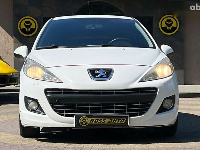 Пежо 207, объемом двигателя 1.4 л и пробегом 207 тыс. км за 3890 $, фото 1 на Automoto.ua