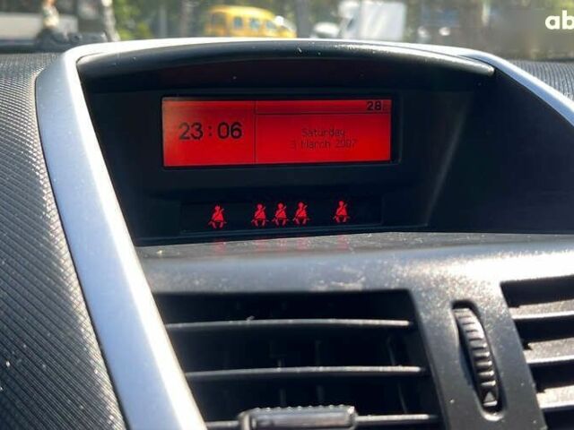 Пежо 207, объемом двигателя 1.4 л и пробегом 207 тыс. км за 3890 $, фото 15 на Automoto.ua