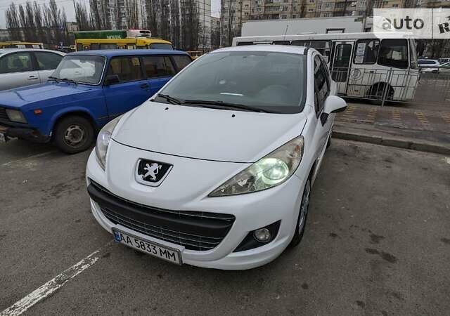 Пежо 207, объемом двигателя 1.4 л и пробегом 175 тыс. км за 6000 $, фото 1 на Automoto.ua