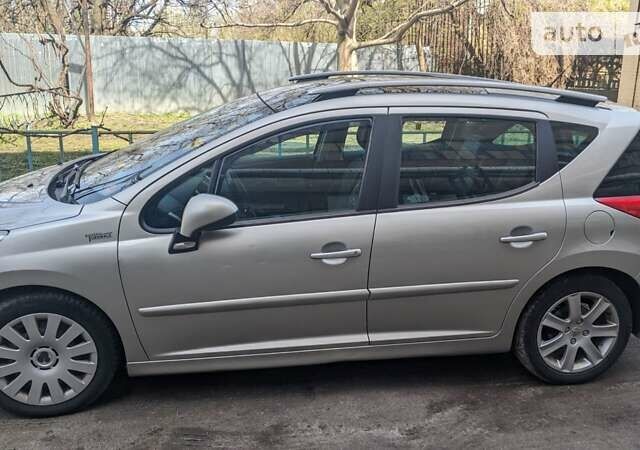 Пежо 207, объемом двигателя 1.6 л и пробегом 216 тыс. км за 6400 $, фото 1 на Automoto.ua