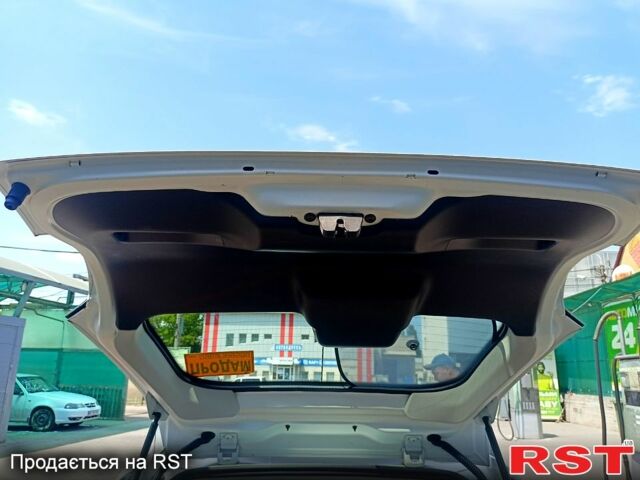 Пежо 207, об'ємом двигуна 1.4 л та пробігом 217 тис. км за 4900 $, фото 7 на Automoto.ua