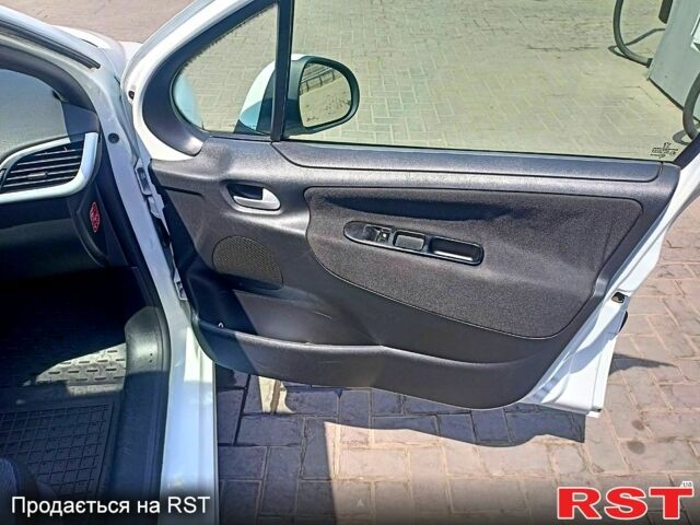 Пежо 207, об'ємом двигуна 1.4 л та пробігом 217 тис. км за 4900 $, фото 3 на Automoto.ua