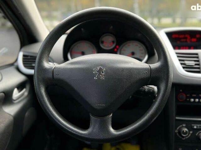 Пежо 207, об'ємом двигуна 1.4 л та пробігом 209 тис. км за 5999 $, фото 9 на Automoto.ua