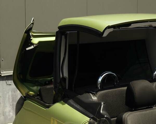 Желтый Пежо 207, объемом двигателя 1.61 л и пробегом 192 тыс. км за 6300 $, фото 25 на Automoto.ua