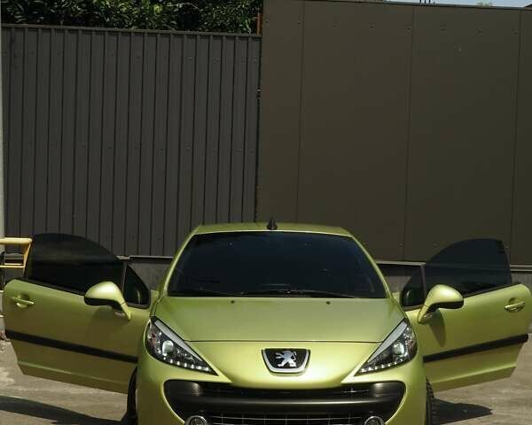 Желтый Пежо 207, объемом двигателя 1.61 л и пробегом 192 тыс. км за 6300 $, фото 20 на Automoto.ua