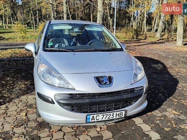 Серый Пежо 207, объемом двигателя 1.4 л и пробегом 205 тыс. км за 4200 $, фото 2 на Automoto.ua