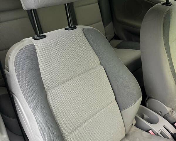 Сірий Пежо 207, об'ємом двигуна 1.36 л та пробігом 172 тис. км за 2600 $, фото 8 на Automoto.ua