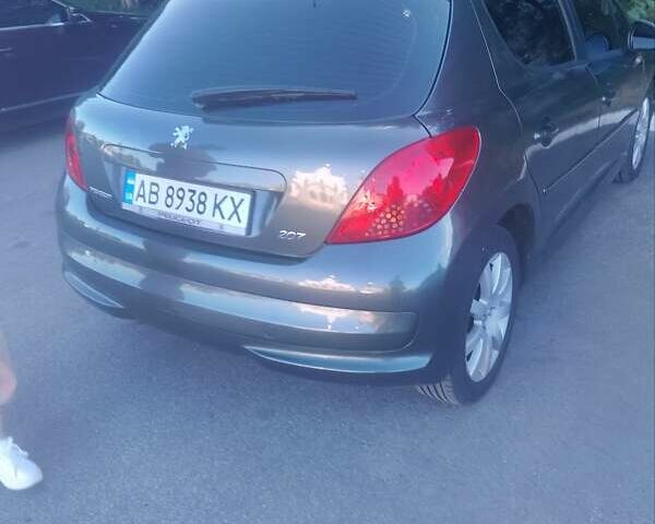 Серый Пежо 207, объемом двигателя 1.56 л и пробегом 81 тыс. км за 5700 $, фото 1 на Automoto.ua
