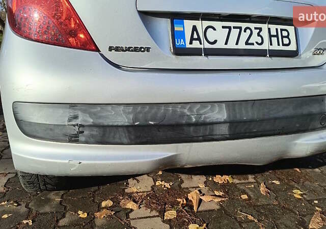 Серый Пежо 207, объемом двигателя 1.4 л и пробегом 205 тыс. км за 4200 $, фото 9 на Automoto.ua