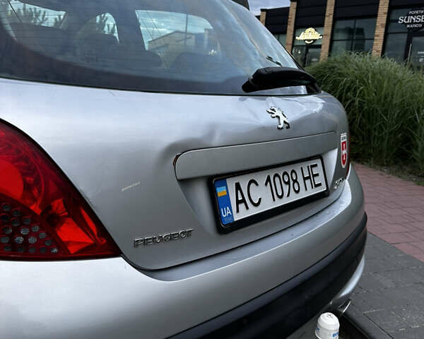 Сірий Пежо 207, об'ємом двигуна 1.56 л та пробігом 380 тис. км за 4000 $, фото 6 на Automoto.ua