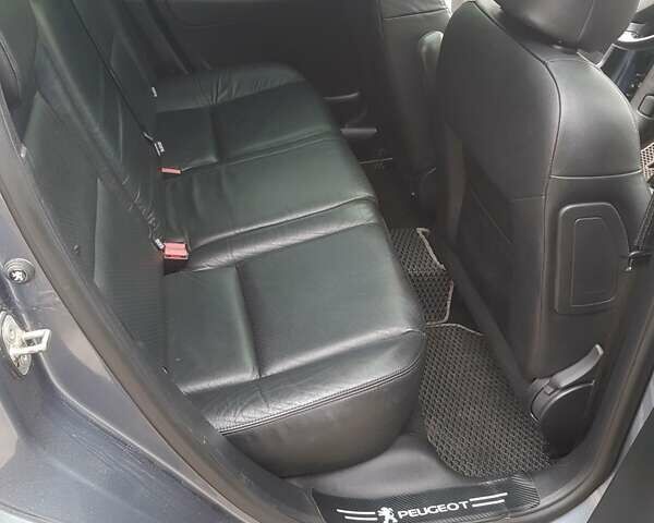 Сірий Пежо 207, об'ємом двигуна 1.6 л та пробігом 196 тис. км за 4950 $, фото 17 на Automoto.ua