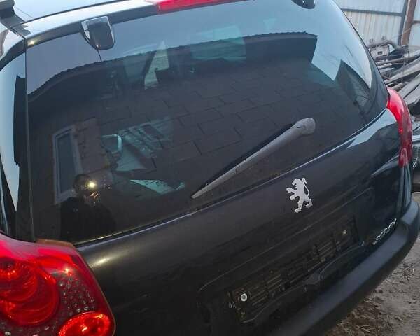 Серый Пежо 207, объемом двигателя 1.4 л и пробегом 220 тыс. км за 4250 $, фото 10 на Automoto.ua