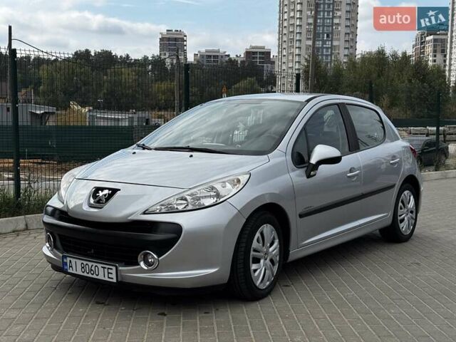 Серый Пежо 207, объемом двигателя 1.6 л и пробегом 156 тыс. км за 4999 $, фото 1 на Automoto.ua
