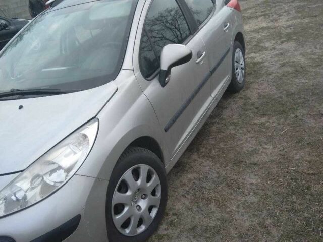 Серый Пежо 207, объемом двигателя 1.4 л и пробегом 220 тыс. км за 4250 $, фото 2 на Automoto.ua