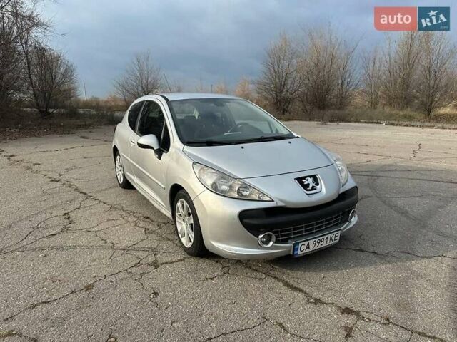 Сірий Пежо 207, об'ємом двигуна 1.6 л та пробігом 140 тис. км за 4000 $, фото 2 на Automoto.ua
