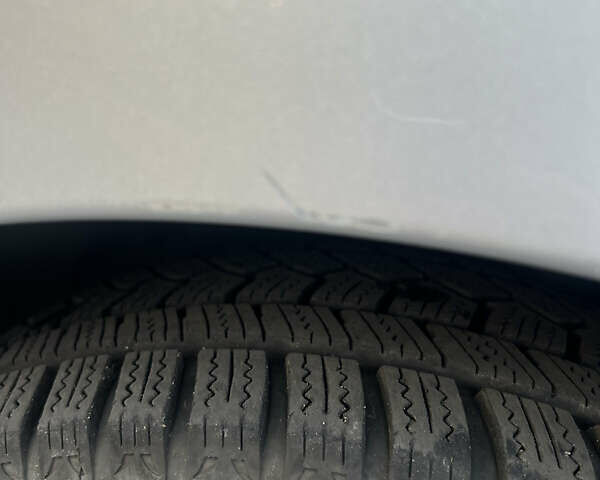 Серый Пежо 207, объемом двигателя 1.6 л и пробегом 228 тыс. км за 4300 $, фото 12 на Automoto.ua