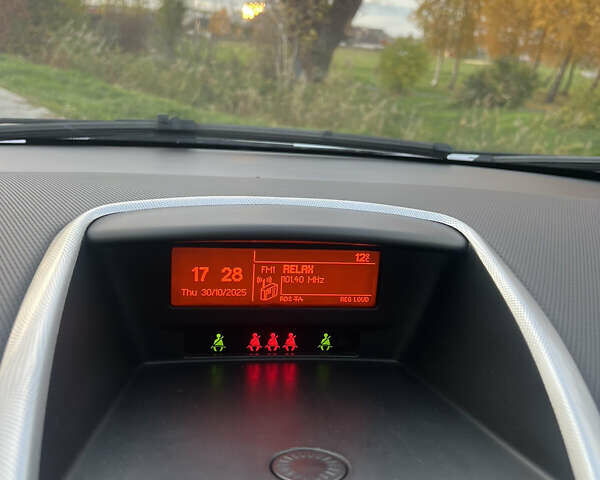 Серый Пежо 207, объемом двигателя 1.6 л и пробегом 228 тыс. км за 4300 $, фото 8 на Automoto.ua