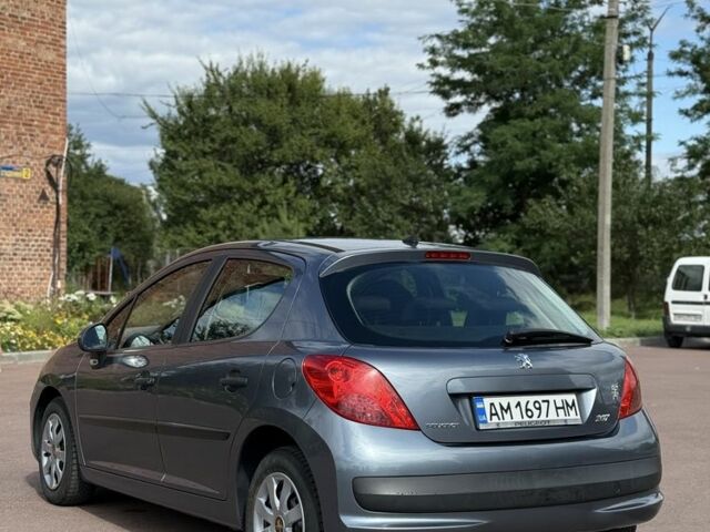 Серый Пежо 207, объемом двигателя 1.4 л и пробегом 256 тыс. км за 3700 $, фото 3 на Automoto.ua