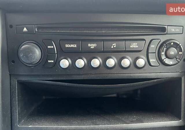 Серый Пежо 207, объемом двигателя 1.4 л и пробегом 166 тыс. км за 5190 $, фото 19 на Automoto.ua