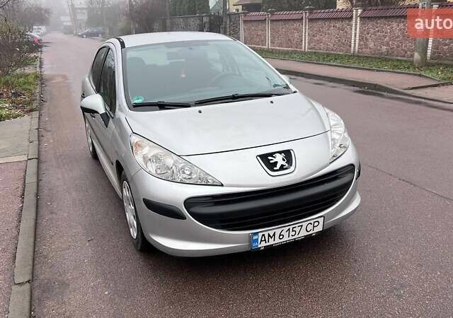 Серый Пежо 207, объемом двигателя 1.4 л и пробегом 154 тыс. км за 5500 $, фото 4 на Automoto.ua