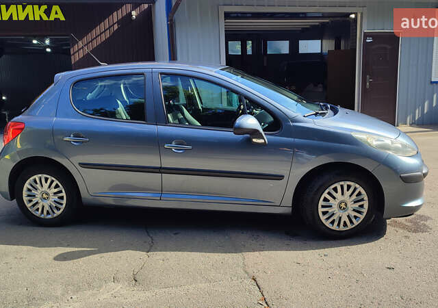 Серый Пежо 207, объемом двигателя 1.4 л и пробегом 166 тыс. км за 5400 $, фото 15 на Automoto.ua