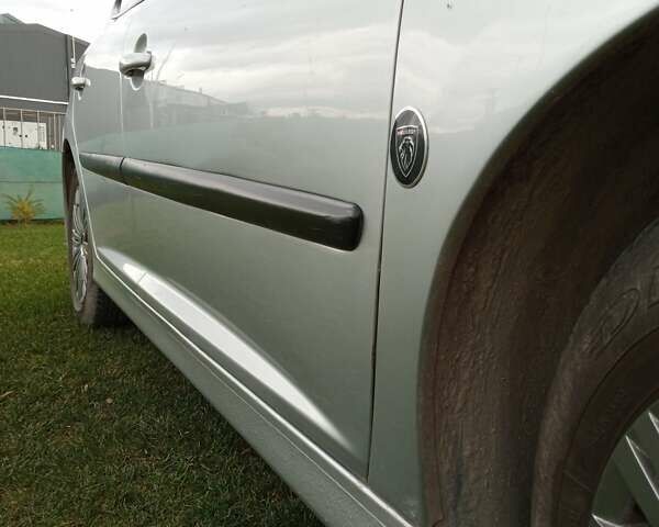 Пежо 207 2008 в Бродах на Automoto.ua Серый Пежо 207, объемом двигателя 1.56 л и пробегом 204 тыс. км за 4950 $, фото 9 на Automoto.ua
