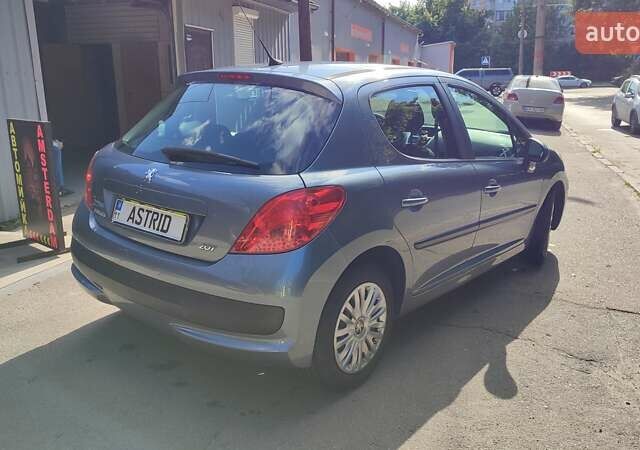 Серый Пежо 207, объемом двигателя 1.4 л и пробегом 166 тыс. км за 5400 $, фото 8 на Automoto.ua