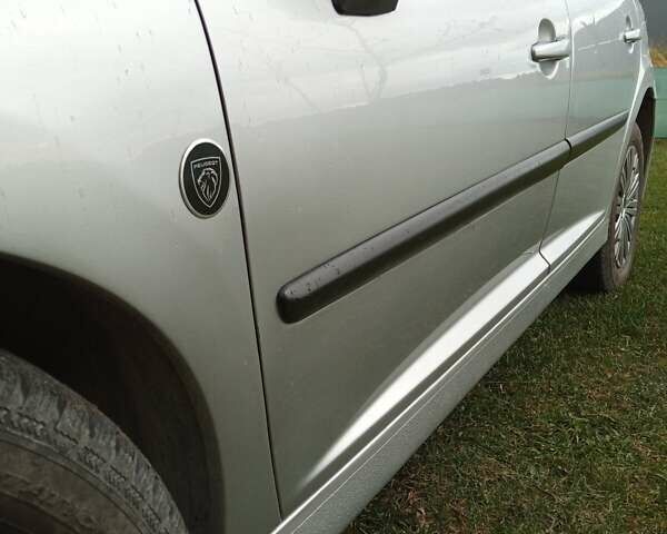 Пежо 207 2008 в Бродах на Automoto.ua Серый Пежо 207, объемом двигателя 1.56 л и пробегом 204 тыс. км за 4950 $, фото 10 на Automoto.ua