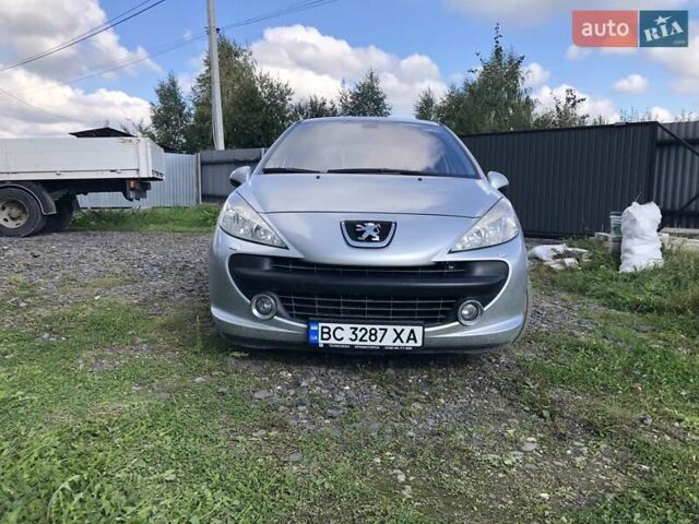 Серый Пежо 207, объемом двигателя 1.36 л и пробегом 170 тыс. км за 6000 $, фото 4 на Automoto.ua