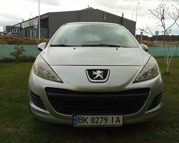 Пежо 207 2008 в Бродах на Automoto.ua Серый Пежо 207, объемом двигателя 1.56 л и пробегом 204 тыс. км за 4950 $, фото 1 на Automoto.ua