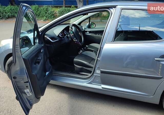 Серый Пежо 207, объемом двигателя 1.4 л и пробегом 166 тыс. км за 5400 $, фото 19 на Automoto.ua