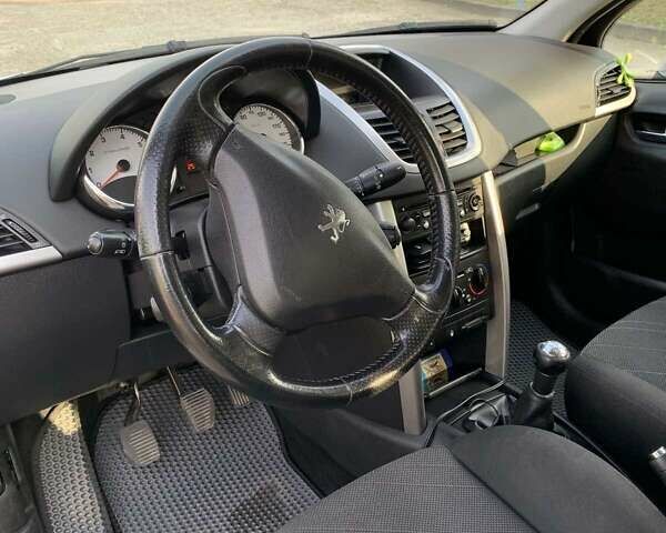 Серый Пежо 207, объемом двигателя 1.4 л и пробегом 258 тыс. км за 4450 $, фото 14 на Automoto.ua