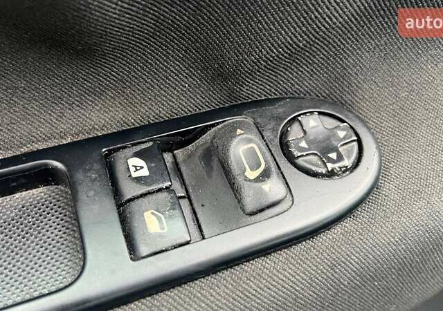 Серый Пежо 207, объемом двигателя 1.4 л и пробегом 166 тыс. км за 5190 $, фото 12 на Automoto.ua