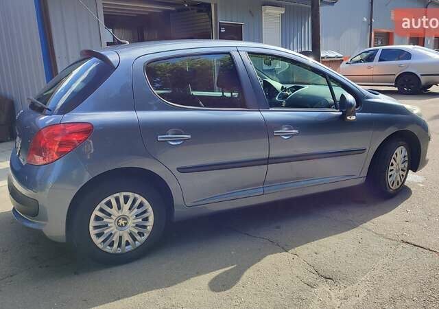 Серый Пежо 207, объемом двигателя 1.4 л и пробегом 166 тыс. км за 5400 $, фото 16 на Automoto.ua