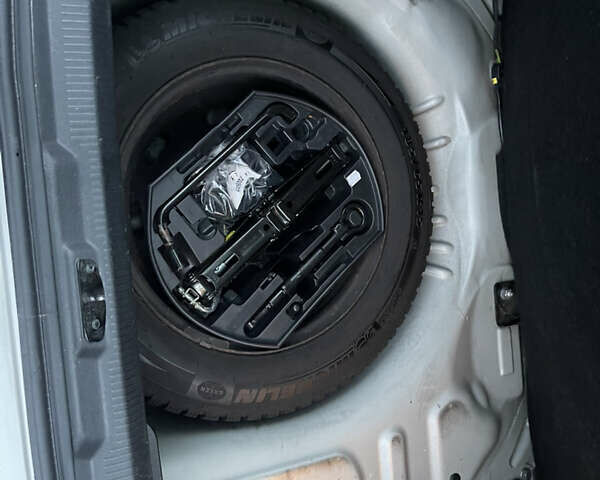 Серый Пежо 207, объемом двигателя 1.4 л и пробегом 200 тыс. км за 4199 $, фото 12 на Automoto.ua