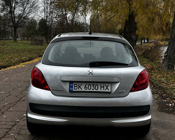 Серый Пежо 207, объемом двигателя 1.4 л и пробегом 104 тыс. км за 3999 $, фото 3 на Automoto.ua