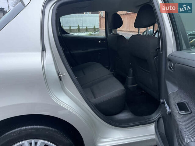 Серый Пежо 207, объемом двигателя 1.4 л и пробегом 200 тыс. км за 4199 $, фото 4 на Automoto.ua