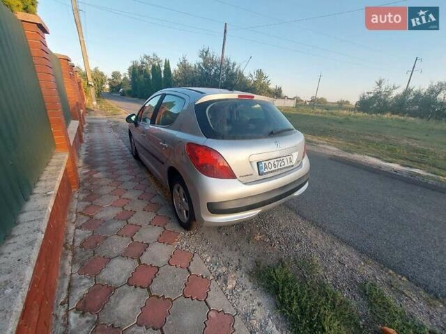 Серый Пежо 207, объемом двигателя 1.4 л и пробегом 205 тыс. км за 3500 $, фото 2 на Automoto.ua
