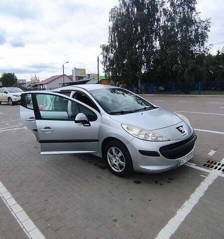 Серый Пежо 207, объемом двигателя 1.6 л и пробегом 236 тыс. км за 4900 $, фото 2 на Automoto.ua