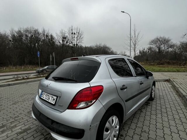 Сірий Пежо 207, об'ємом двигуна 1.4 л та пробігом 156 тис. км за 3800 $, фото 7 на Automoto.ua