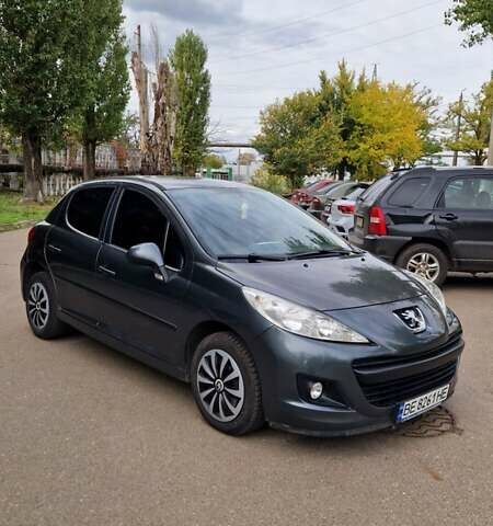 Сірий Пежо 207, об'ємом двигуна 1.36 л та пробігом 70 тис. км за 4600 $, фото 6 на Automoto.ua