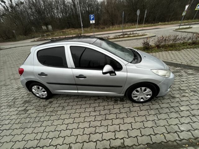 Сірий Пежо 207, об'ємом двигуна 1.4 л та пробігом 156 тис. км за 3800 $, фото 1 на Automoto.ua