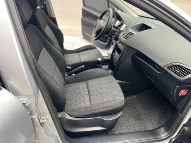 Пежо 207 2010 в Петропавлівська Борщагівка на Automoto.ua Серый Пежо 207, объемом двигателя 1.4 л и пробегом 270 тыс. км за 3900 $, фото 6 на Automoto.ua