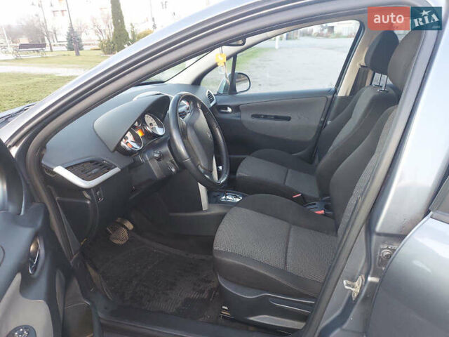 Серый Пежо 207, объемом двигателя 1.6 л и пробегом 207 тыс. км за 5300 $, фото 3 на Automoto.ua