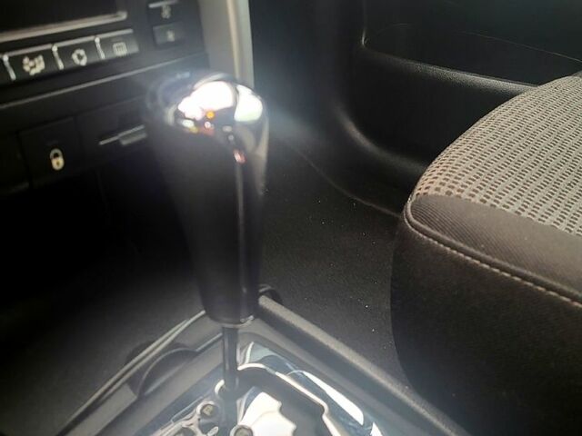 Серый Пежо 207, объемом двигателя 1.6 л и пробегом 175 тыс. км за 6400 $, фото 5 на Automoto.ua