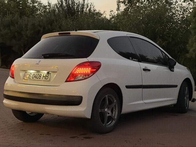 Серый Пежо 207, объемом двигателя 1.4 л и пробегом 210 тыс. км за 5000 $, фото 3 на Automoto.ua