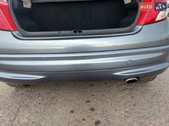 Серый Пежо 207, объемом двигателя 1.6 л и пробегом 220 тыс. км за 7300 $, фото 30 на Automoto.ua